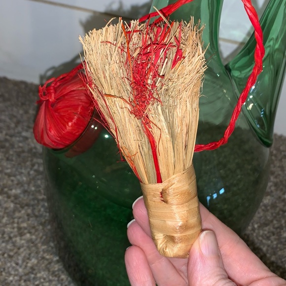 Vintage Large Hand Blown Glass Italian Wine Decanter/ Carafe Ice Chamber Green - Picture 8 of 12